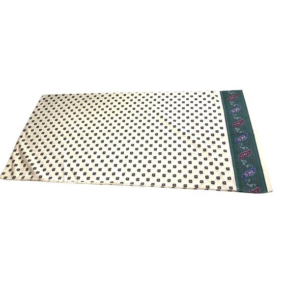 (2) Vintage West Point Stevens King Pillowcase  39" x 19" Paisley Floral Green - Picture 6 of 9